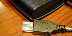 Imagem com pen drive